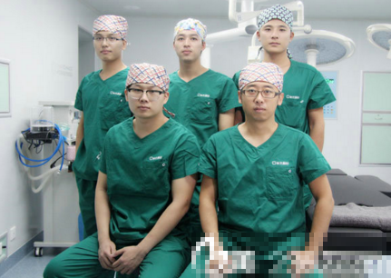 手术医生团队